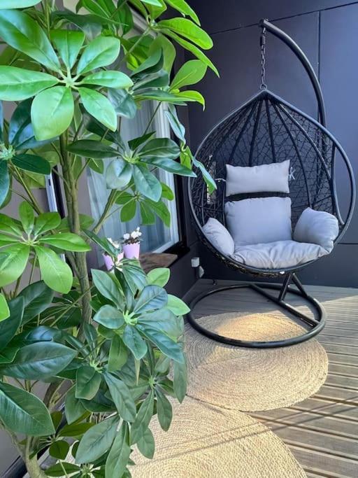 Modern & Cozy Place In The Very Heart Of Tallinn Buitenkant foto